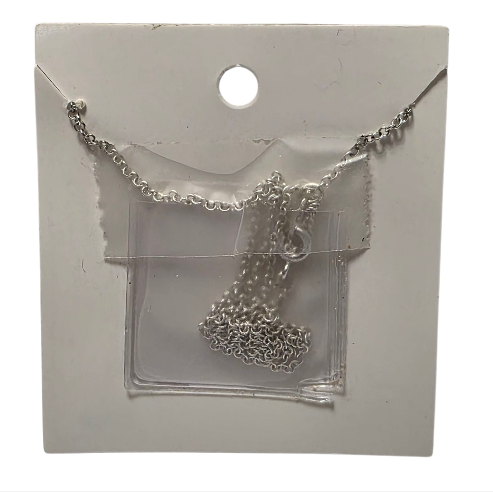 Brilliance Fine Silver Plated Jewelry Small Green Swarovski Crystal Heart Charm - Picture 8 of 9